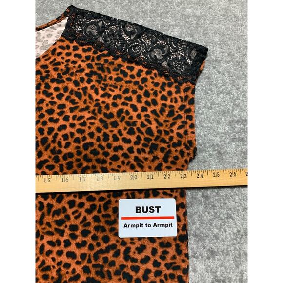 Torrid Super Soft Knit Blouse Women Size 1X Orange Animal Print Shoulder Lace - Picture 10 of 11